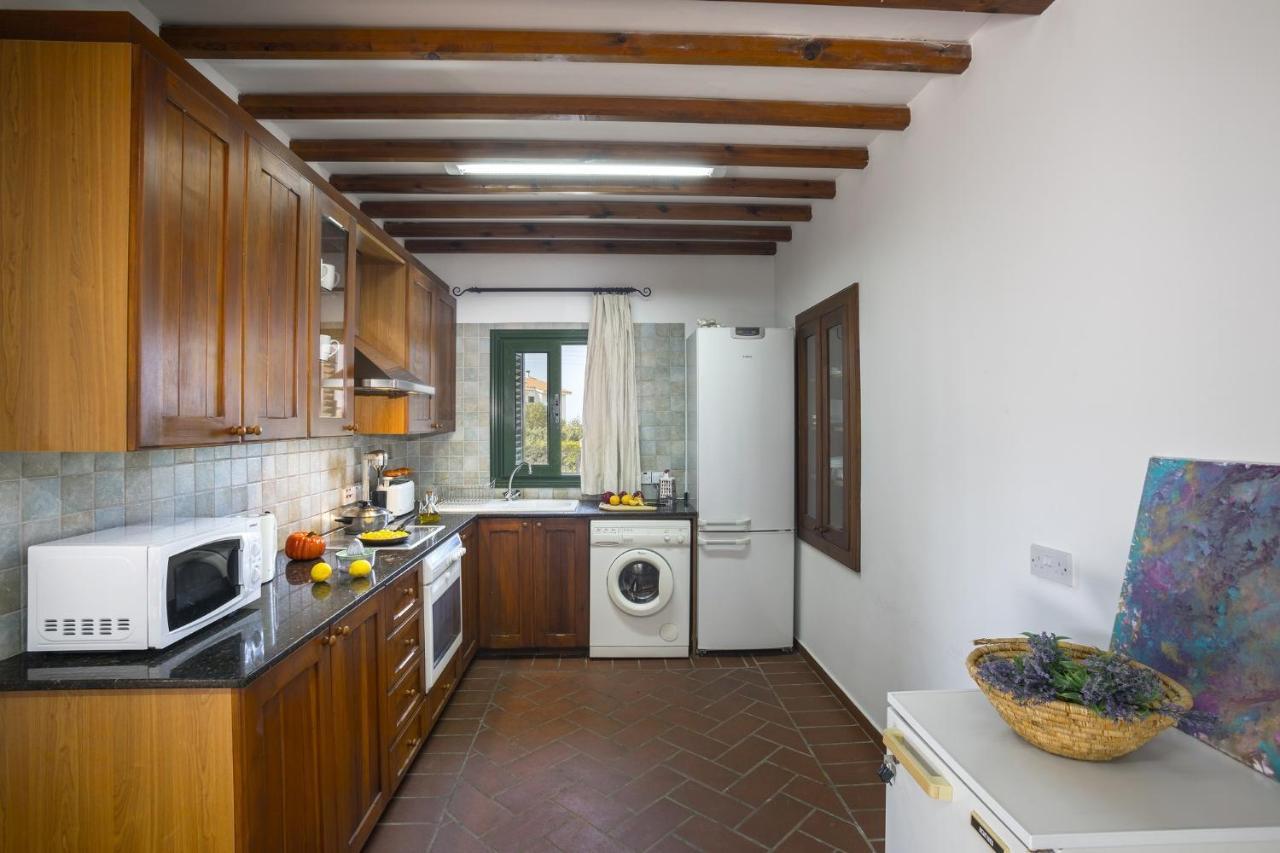 פרוטאראס The Apple Tree Villa מראה חיצוני תמונה