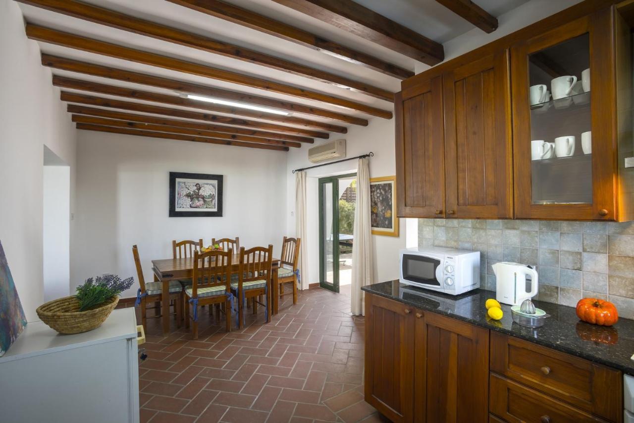 פרוטאראס The Apple Tree Villa מראה חיצוני תמונה
